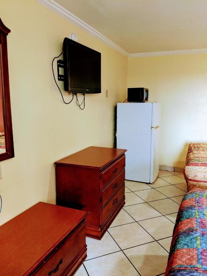 Lake Houmas Inn Bagian luar foto