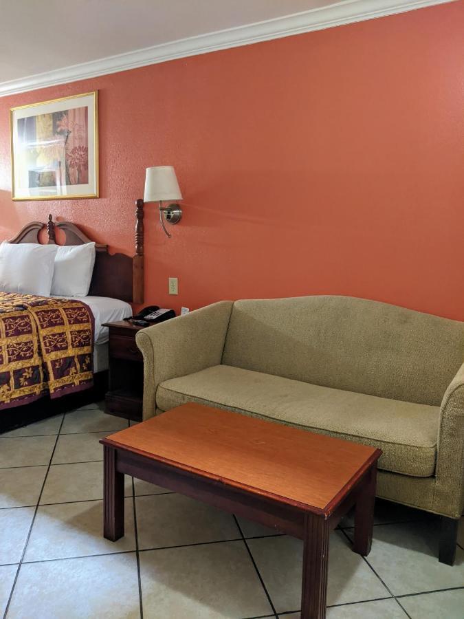 Lake Houmas Inn Bagian luar foto