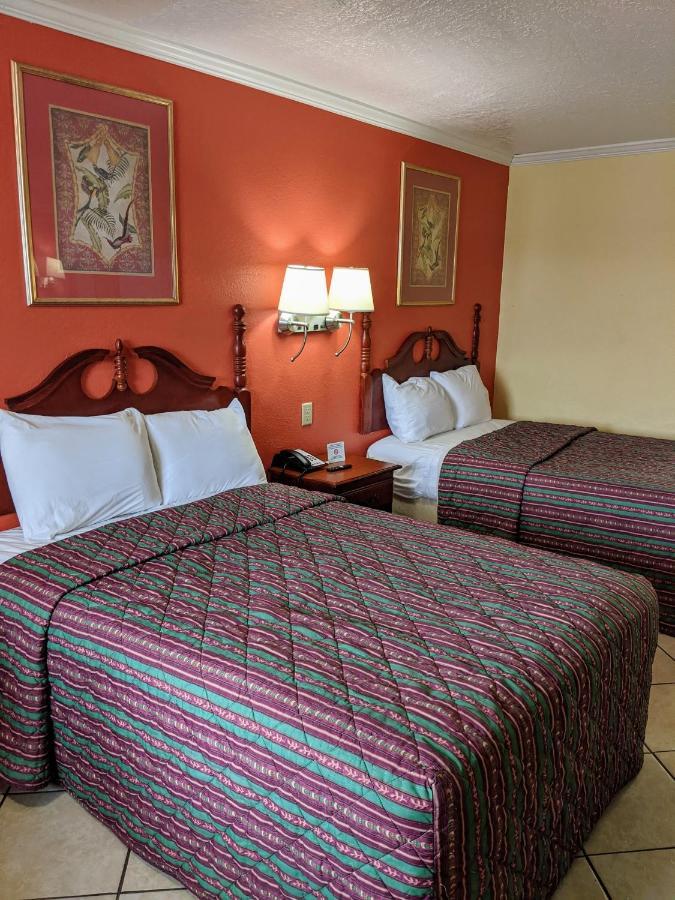Lake Houmas Inn Bagian luar foto